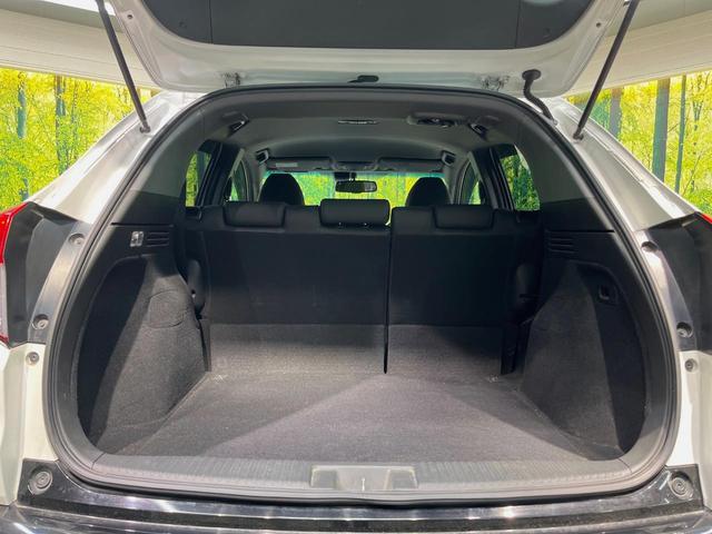 ヴェゼル ハイブリッドRS・ホンダセンシング 純正SDナビ バックカメラ 衝突被害軽減システム 禁煙車 ハーフレザーシート スマートキー LEDヘッド ビルトインETC 純正18インチアルミ 車線逸脱警報 オートライト デュアルエアコン(52枚目)