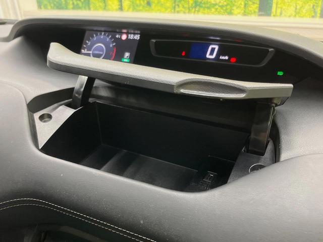 セレナ ハイウェイスター　ＶセレクションＩＩ　両側電動ドア　９型ナビ　後席モニター　全周囲カメラ　衝突被害軽減システム　レーダークルーズ　禁煙車　ドラレコ　コーナーセンサー　スマートキー　ＬＥＤヘッド　ビルトインＥＴＣ　純正１６インチアルミ（59枚目）