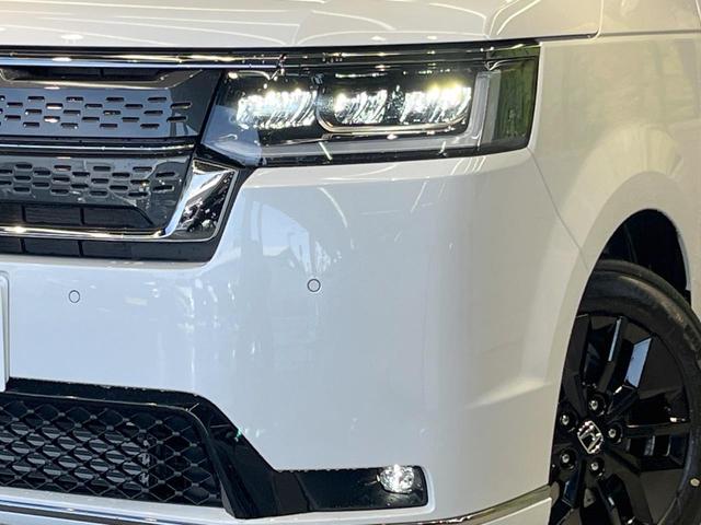 ステップワゴン スパーダ　登録済未使用車　純正１１型ナビ　バックカメラ　衝突被害軽減システム　レーダークルーズ　禁煙車　ハーフレザーシート　コーナーセンサー　スマートキー　ＬＥＤヘッド　純正１６インチアルミ　オートハイビーム（12枚目）