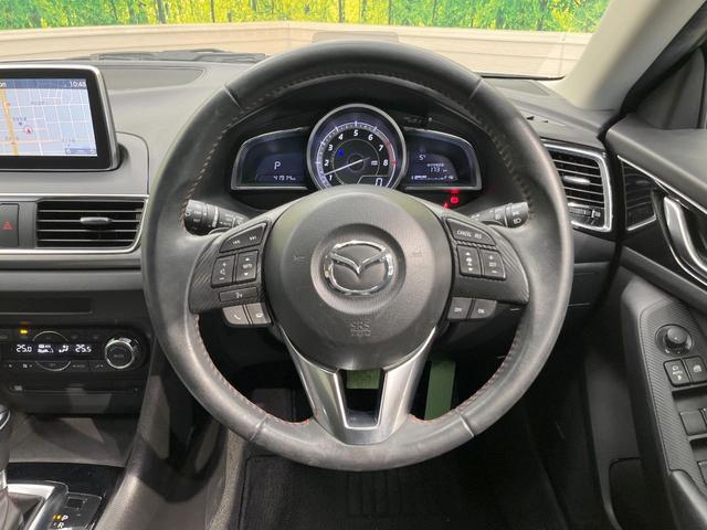 �y�����v�����X�e�A�����O�z�㎿�Ȋv���g�p���邱�ƂŁA��ɂ����������݂ƂĂ��^�]���₷���n���h���ł���