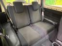 後部座席も気になるようなキズ・汚れやへたり等、大きなダメージはなく、良好な状態です。