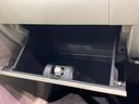 ＦＡ　禁煙車　ＣＤ　オーディオ　電動格納ミラー　盗難防止装置　バニティミラー　運転席シームレスト　エアコン　ドアバイザー　盗難防止装置（49枚目）