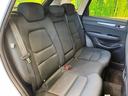 後部座席も気になるようなキズ・汚れやへたり等、大きなダメージはなく、良好な状態です。