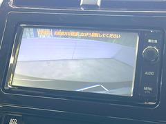 【バックカメラ】駐車時に後方がリアルタイム映像で確認できます。大型商業施設や立体駐車場での駐車時や、夜間のバック時に大活躍！運転スキルに関わらず、今や必須となった装備のひとつです！ 4