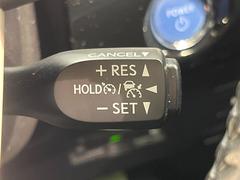 �ڥ졼�������롼������ȥ�����۹�®ƻϩ�Ǥ�Ĺ��Υ���Ԥ��ڤˡ�����ư��®�٤��ݤĥ��롼������ȥ����뤬�����ͷڸ������ƥ��Ϣ�Ȥ��������μ�ξ���Τ��Ƽִ֤��ݤĤ褦��®��Ĵ�ᤷ�Ƥ���ޤ����� 5