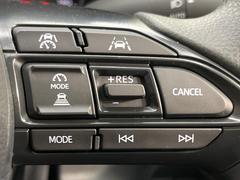 �ڥ졼�������롼������ȥ�����۹�®ƻϩ�Ǥ�Ĺ��Υ���Ԥ��ڤˡ�����ư��®�٤��ݤĥ��롼������ȥ����뤬�����ͷڸ������ƥ��Ϣ�Ȥ��������μ�ξ���Τ��Ƽִ֤��ݤĤ褦��®��Ĵ�ᤷ�Ƥ���ޤ����� 3