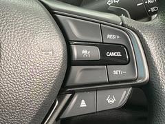 �ڥ����ץƥ��֥��롼������ȥ�����۹�®ƻϩ�Ǥ�Ĺ��Υ���Ԥ��ڤˡ�����ư��®�٤��ݤĥ��롼������ȥ����뤬�����ͷڸ������ƥ��Ϣ�Ȥ��������μ�ξ���Τ��Ƽִ֤��ݤĤ褦��®��Ĵ�ᤷ�Ƥ���ޤ����� 4