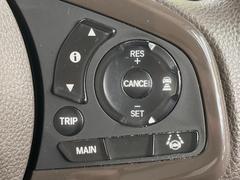 �ڥ����ץƥ��֥��롼������ȥ�����۹�®ƻϩ�Ǥ�Ĺ��Υ���Ԥ��ڤˡ�����ư��®�٤��ݤĥ��롼������ȥ����뤬�����ͷڸ������ƥ��Ϣ�Ȥ��������μ�ξ���Τ��Ƽִ֤��ݤĤ褦��®��Ĵ�ᤷ�Ƥ���ޤ����� 6