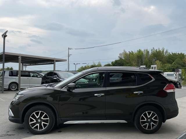 エクストレイル ２０ＸエクストリーマーＸエマージェンシーブレーキＰ　自社　ローン　自社分割　信用回復　純正ナビ　フルセグＴＶ　Ｂｌｕｅｔｏｏｔｈ　サンルーフ　パワーバックドア　衝突軽減ブレーキ　車線逸脱警報　クリアランスソナー　ルーフレール　シートヒーター　ＬＥＤヘッ（11枚目）