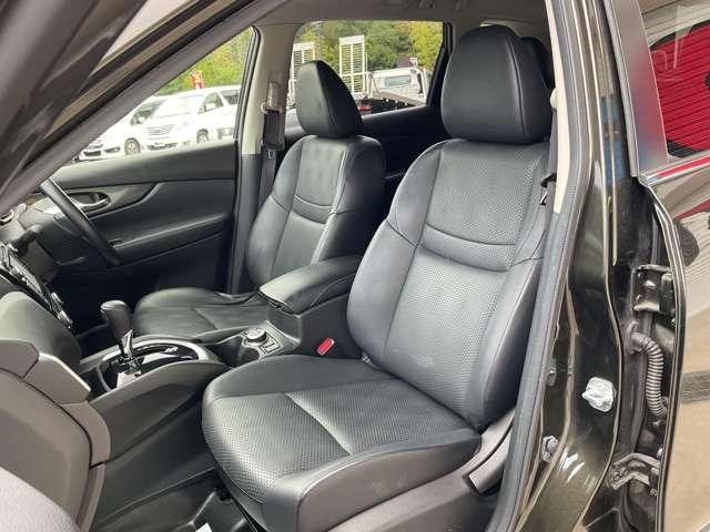 エクストレイル ２０ＸエクストリーマーＸエマージェンシーブレーキＰ　自社　ローン　自社分割　信用回復　純正ナビ　フルセグＴＶ　Ｂｌｕｅｔｏｏｔｈ　サンルーフ　パワーバックドア　衝突軽減ブレーキ　車線逸脱警報　クリアランスソナー　ルーフレール　シートヒーター　ＬＥＤヘッ（26枚目）