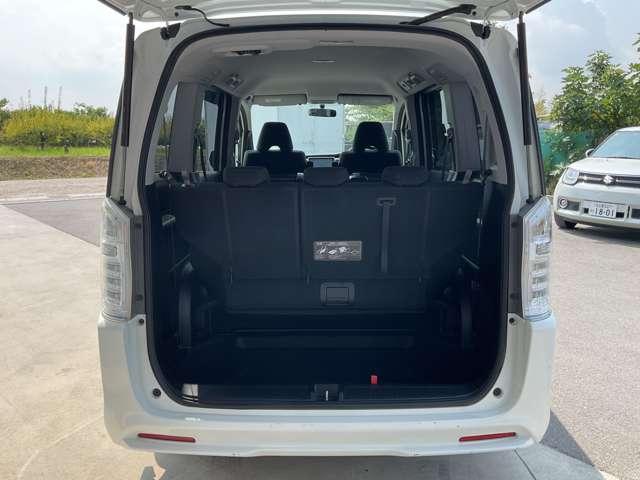 ステップワゴンスパーダ Ｓ　自社　ローン　信用回復ローン　純正９インチＨＤＤナビ・フルセグＴＶ・Ｂｌｕｅｔｏｏｔｈ・ＤＶＤ・バックカメラ・ＥＴＣ・ＨＩＤライト　両側電動スライドドア・クルーズコントロール・アイドリングストップ・パ（22枚目）