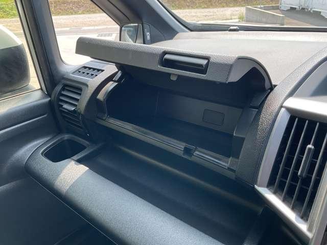 ステップワゴンスパーダ Ｓ　自社　ローン　信用回復ローン　純正９インチＨＤＤナビ・フルセグＴＶ・Ｂｌｕｅｔｏｏｔｈ・ＤＶＤ・バックカメラ・ＥＴＣ・ＨＩＤライト　両側電動スライドドア・クルーズコントロール・アイドリングストップ・パ（39枚目）