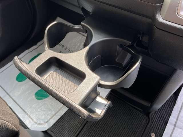 ステップワゴンスパーダ Ｓ　自社　ローン　信用回復ローン　純正９インチＨＤＤナビ・フルセグＴＶ・Ｂｌｕｅｔｏｏｔｈ・ＤＶＤ・バックカメラ・ＥＴＣ・ＨＩＤライト　両側電動スライドドア・クルーズコントロール・アイドリングストップ・パ（40枚目）