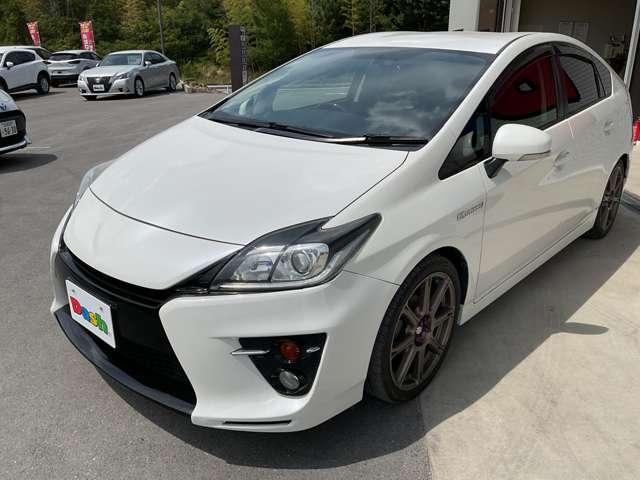 プリウス １．８　Ｓ　ツーリングセレクション　Ｇ’ｓ　自社　ローン　信用回復ローン　ディーラー純正ＨＤＤナビ　フルセグＴＶ　Ｂｌｕｅｔｏｏｔｈ　ステアリングリモコン　バックカメラ　ＥＴＣ　コムテックドライブレコーダー　１８インチアルミ　社外ウッドコンビハ（11枚目）