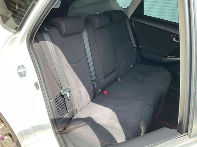 プリウス １．８　Ｓ　ツーリングセレクション　Ｇ’ｓ　自社　ローン　信用回復ローン　ディーラー純正ＨＤＤナビ　フルセグＴＶ　Ｂｌｕｅｔｏｏｔｈ　ステアリングリモコン　バックカメラ　ＥＴＣ　コムテックドライブレコーダー　１８インチアルミ　社外ウッドコンビハ（19枚目）