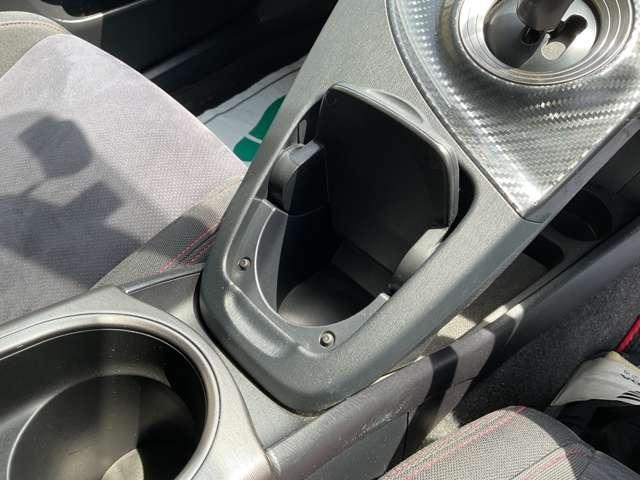 プリウス １．８　Ｓ　ツーリングセレクション　Ｇ’ｓ　自社　ローン　信用回復ローン　ディーラー純正ＨＤＤナビ　フルセグＴＶ　Ｂｌｕｅｔｏｏｔｈ　ステアリングリモコン　バックカメラ　ＥＴＣ　コムテックドライブレコーダー　１８インチアルミ　社外ウッドコンビハ（40枚目）