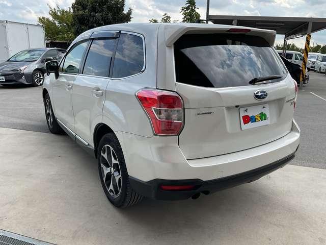 フォレスター ２．０ＸＴ　アイサイト　４ＷＤ　自社　ローン　信用回復ローン　　ナビ・フルセグＴＶ・Ｂｌｕｅｔｏｏｔｈ・バックカメラ・ＥＴＣ・パワーバックドア・アイサイト・車線逸脱警報・衝突軽減ブレーキ・誤発進抑制・フルレザーシート・電動シート・シ（7枚目）