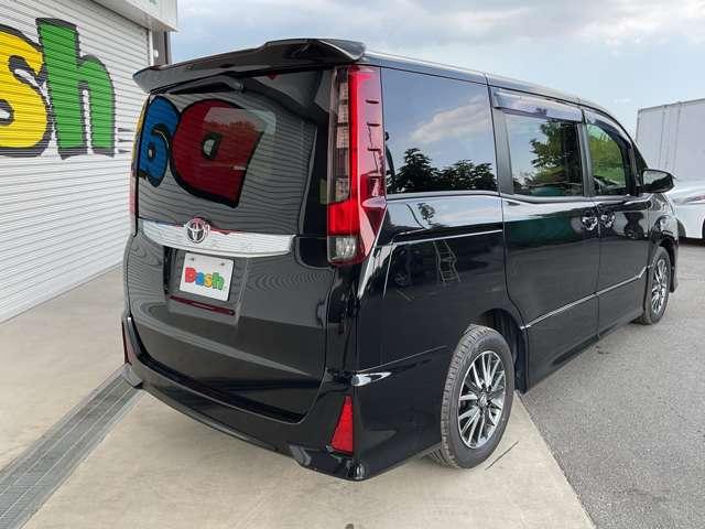 ノア Ｓｉ　自社　ローン　信用回復ローン　パナソニックＳＤナビ　フルセグＴＶ　ｂｌｕｅｔｏｏｔｈ（通話）　両側電動スライドドア　バックカメラ　ＥＴＣ　ＬＥＤオートライト　アイドリングストップ　オートリトラミラー（5枚目）