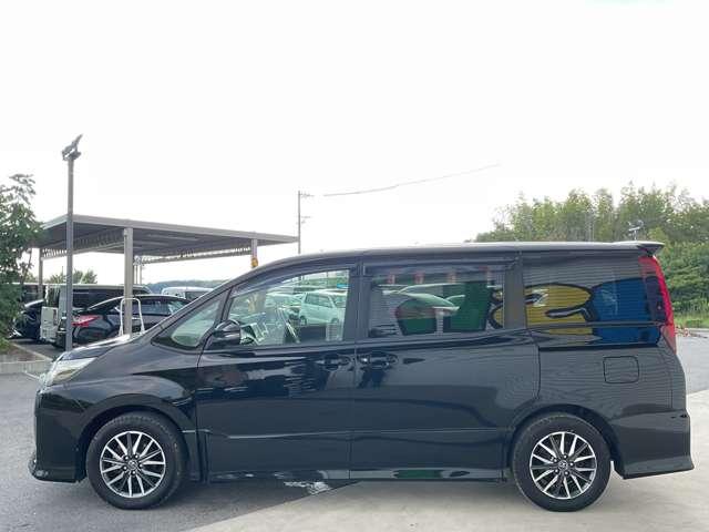 ノア Ｓｉ　自社　ローン　信用回復ローン　パナソニックＳＤナビ　フルセグＴＶ　ｂｌｕｅｔｏｏｔｈ（通話）　両側電動スライドドア　バックカメラ　ＥＴＣ　ＬＥＤオートライト　アイドリングストップ　オートリトラミラー（8枚目）