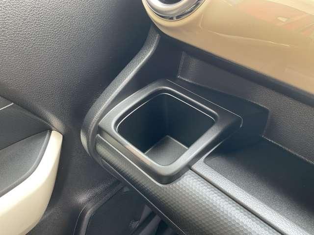 クロスビー ハイブリッドＭＸ　信用回復　自社　ローン　純正８インチナビ　アラウンドビューモニター　Ｂｌｕｅｔｏｏｔｈ　ＥＴＣ　ＬＥＤヘッドライト　デュアルセンサーブレーキ　シートヒーター　コーナーセンサー　アイドリングストップ　ク（37枚目）