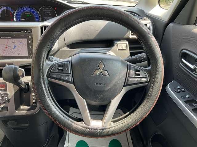 デリカＤ：２ ハイブリッドＳＺ　ナビパッケージ　自社　ローン　信用回復ローン　純正ナビ　フルセグＴＶ　Ｂｌｕｅｔｏｏｔｈ　アラウンドビュー　両側電動スライドドア　純正アルミホイール　衝突軽減ブレーキ　誤発進抑制　車線逸脱警報　シートヒーター　クルー（28枚目）