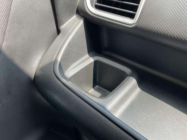 デリカＤ：２ ハイブリッドＳＺ　ナビパッケージ　自社　ローン　信用回復ローン　純正ナビ　フルセグＴＶ　Ｂｌｕｅｔｏｏｔｈ　アラウンドビュー　両側電動スライドドア　純正アルミホイール　衝突軽減ブレーキ　誤発進抑制　車線逸脱警報　シートヒーター　クルー（35枚目）