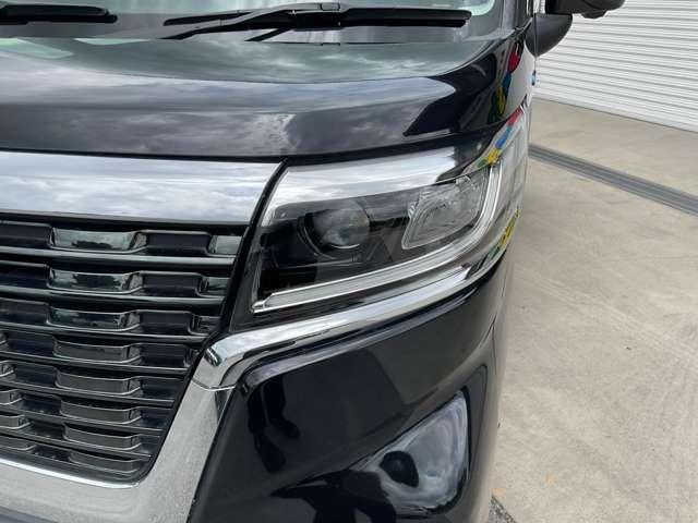 フレアワゴンカスタムスタイル ハイブリッドＸＴ　自社　ローン　信用回復ローン　社外メモリーナビ　フルセグＴＶ　Ｂｌｕｅｔｏｏｔｈ　全方位カメラ　ＥＴＣ　ヘッドアップディスプレイ　両側電動スライドドア　レーダーブレーキサポート　クルーズコントロール（14枚目）