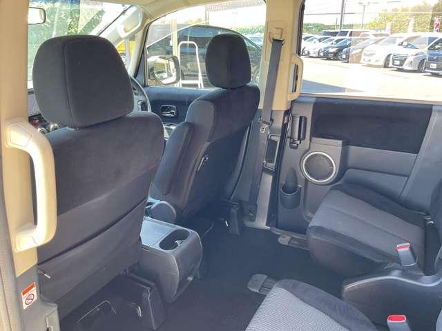 デリカＤ：５ Ｇ　パワーパッケージ　自社　ローン　　信用回復ローン　パナソニックメモリーナビ　フルセグＴＶ　Ｂｌｕｅｔｏｏｔｈ　バックカメラ　ＥＴＣ　両側電動スライドドア　ＨＩＤヘッドライト　後席モニタ　アイドリングストップ（24枚目）