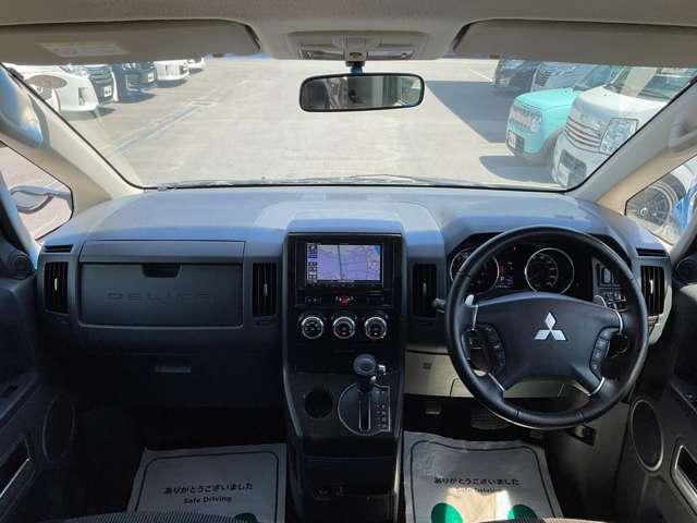 デリカＤ：５ Ｇ　パワーパッケージ　自社　ローン　　信用回復ローン　パナソニックメモリーナビ　フルセグＴＶ　Ｂｌｕｅｔｏｏｔｈ　バックカメラ　ＥＴＣ　両側電動スライドドア　ＨＩＤヘッドライト　後席モニタ　アイドリングストップ（28枚目）