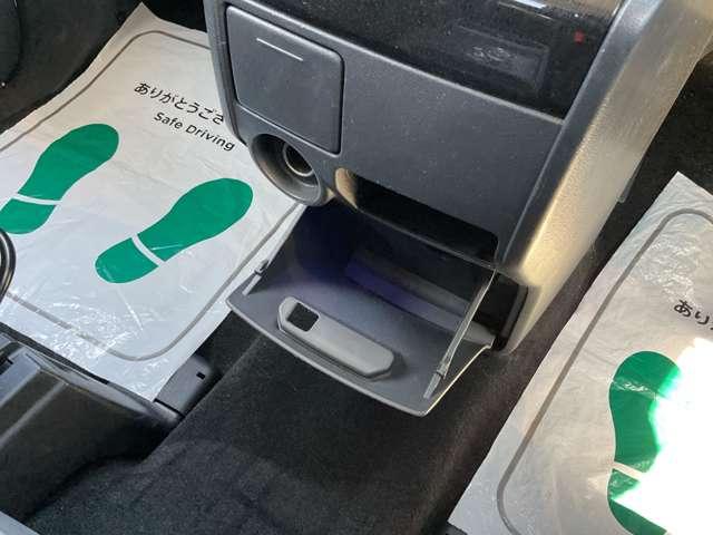 デリカＤ：５ Ｇ　パワーパッケージ　自社　ローン　　信用回復ローン　パナソニックメモリーナビ　フルセグＴＶ　Ｂｌｕｅｔｏｏｔｈ　バックカメラ　ＥＴＣ　両側電動スライドドア　ＨＩＤヘッドライト　後席モニタ　アイドリングストップ（42枚目）