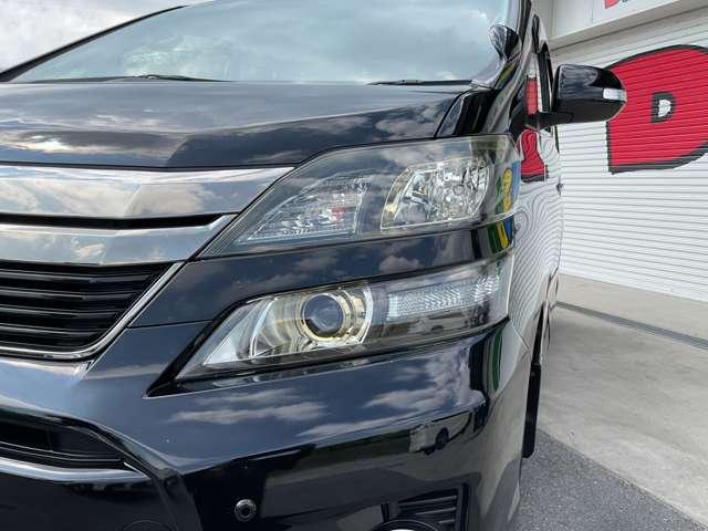 ヴェルファイア ２．４　Ｚ　ゴールデンアイズＩＩ　自社　ローン　信用回復ローン　純正８インチＨＤＤナビ・フルセグＴＶ・Ｂｌｕｅｔｏｏｔｈ・ＥＴＣ・バックカメラ・純正１８インチアルミ・両側パワースライドドア・前後クリアランスソナー・リアエアコ・ＨＩＤ（12枚目）