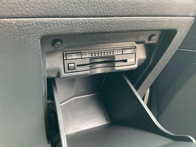 ヴェルファイア ２．４　Ｚ　ゴールデンアイズＩＩ　自社　ローン　信用回復ローン　純正８インチＨＤＤナビ・フルセグＴＶ・Ｂｌｕｅｔｏｏｔｈ・ＥＴＣ・バックカメラ・純正１８インチアルミ・両側パワースライドドア・前後クリアランスソナー・リアエアコ・ＨＩＤ（35枚目）