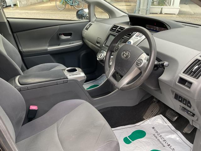 プリウスアルファ Ｓ　パナソニックＳＤナビ・フルセグＴＶ・Ｂｌｕｅｔｏｏｔｈ・バックカメラ・ＥＴＣ・ＬＥＤオートライト・フォグランプ・寒冷地仕様・社外レーダー（13枚目）