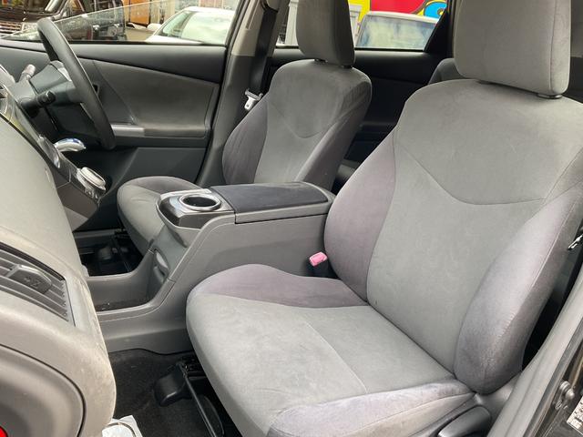 プリウスアルファ Ｓ　パナソニックＳＤナビ・フルセグＴＶ・Ｂｌｕｅｔｏｏｔｈ・バックカメラ・ＥＴＣ・ＬＥＤオートライト・フォグランプ・寒冷地仕様・社外レーダー（16枚目）