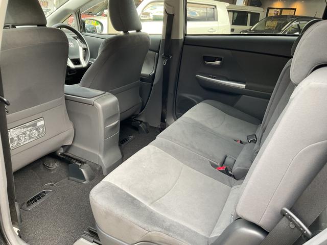 プリウスアルファ Ｓ　パナソニックＳＤナビ・フルセグＴＶ・Ｂｌｕｅｔｏｏｔｈ・バックカメラ・ＥＴＣ・ＬＥＤオートライト・フォグランプ・寒冷地仕様・社外レーダー（19枚目）