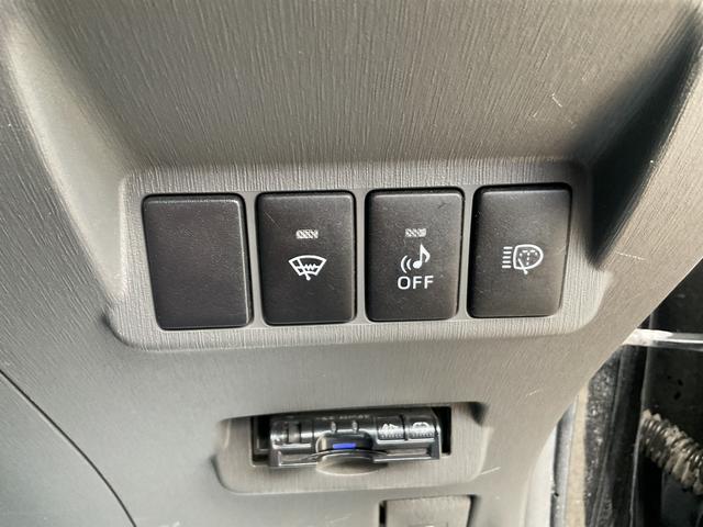 プリウスアルファ Ｓ　パナソニックＳＤナビ・フルセグＴＶ・Ｂｌｕｅｔｏｏｔｈ・バックカメラ・ＥＴＣ・ＬＥＤオートライト・フォグランプ・寒冷地仕様・社外レーダー（28枚目）