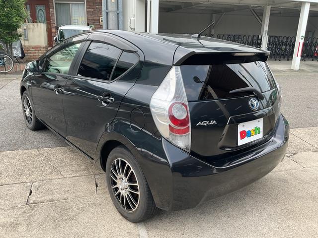 アクア Ｓ　社外ＳＤナビ・フルセグＴＶ・Ｂｌｕｅｔｏｏｔｈ・バックカメラ・ＥＴＣ・社外アルミホイール・ＨＩＤオートライト・アイドリングストップ・プッシュスタート・ヘッドライトレベライザー・オートリトラミラー（9枚目）