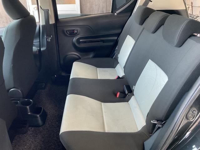 アクア Ｓ　社外ＳＤナビ・フルセグＴＶ・Ｂｌｕｅｔｏｏｔｈ・バックカメラ・ＥＴＣ・社外アルミホイール・ＨＩＤオートライト・アイドリングストップ・プッシュスタート・ヘッドライトレベライザー・オートリトラミラー（20枚目）