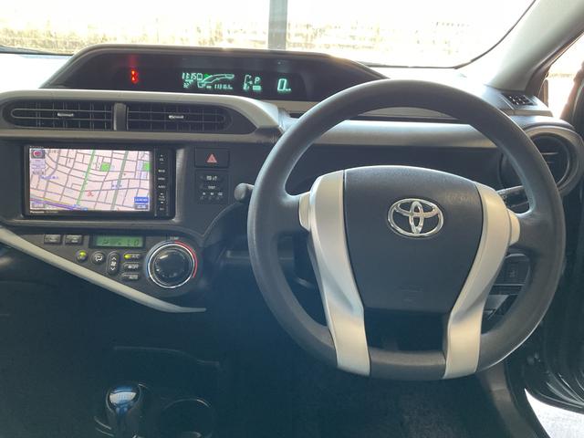 アクア Ｓ　社外ＳＤナビ・フルセグＴＶ・Ｂｌｕｅｔｏｏｔｈ・バックカメラ・ＥＴＣ・社外アルミホイール・ＨＩＤオートライト・アイドリングストップ・プッシュスタート・ヘッドライトレベライザー・オートリトラミラー（24枚目）