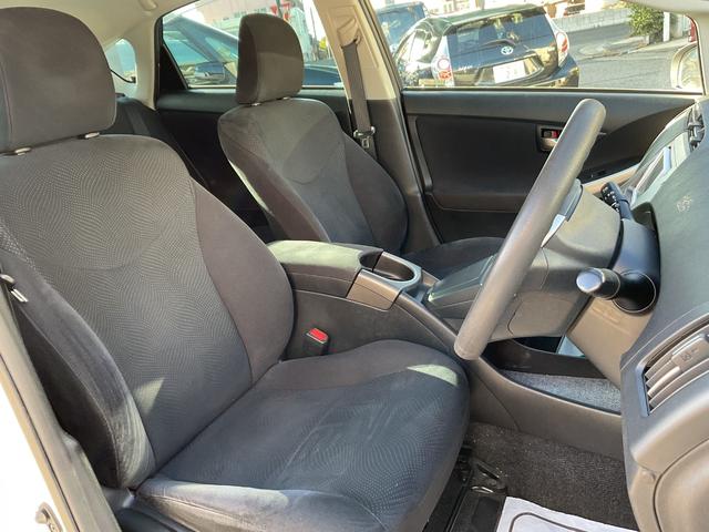 プリウス Ｓ　純正ＳＤナビ・ワンセグＴＶ・Ｂｌｕｅｔｏｏｔｈ・バックカメラ・ＥＴＣ・ＨＩＤライト・ステアリングリモコン・純正アルミホイール（14枚目）