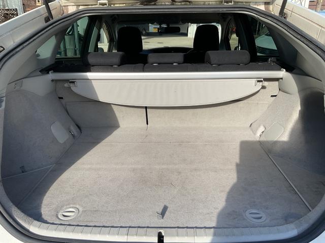 プリウス Ｓ　純正ＳＤナビ・ワンセグＴＶ・Ｂｌｕｅｔｏｏｔｈ・バックカメラ・ＥＴＣ・ＨＩＤライト・ステアリングリモコン・純正アルミホイール（21枚目）