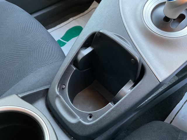 プリウス Ｓ　純正ＳＤナビ・ワンセグＴＶ・Ｂｌｕｅｔｏｏｔｈ・バックカメラ・ＥＴＣ・ＨＩＤライト・ステアリングリモコン・純正アルミホイール（36枚目）