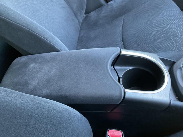 プリウス Ｓ　純正ＳＤナビ・ワンセグＴＶ・Ｂｌｕｅｔｏｏｔｈ・バックカメラ・ＥＴＣ・ＨＩＤライト・ステアリングリモコン・純正アルミホイール（41枚目）