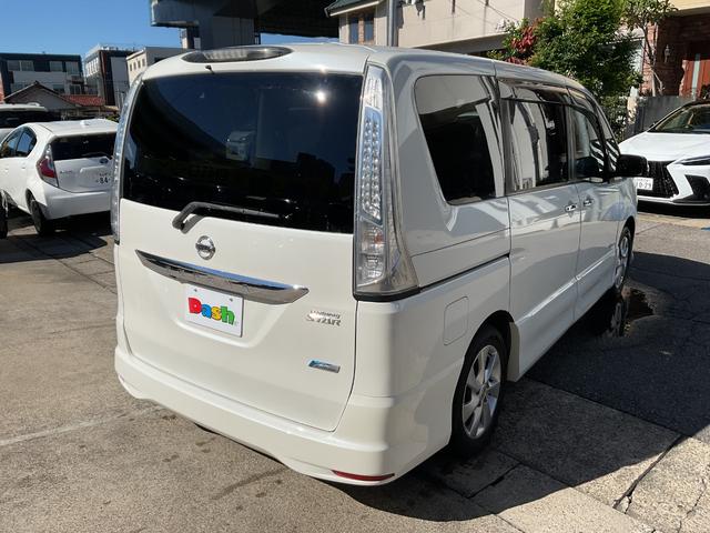 セレナ ハイウェイスター　Ｓ－ハイブリッド　純正メモリーナビ・ＴＶ・ＤＶＤ・バックカメラ・ＥＴＣ・純正アルミホイール・両側電動スライドドア・アイドリングストップ・オートライト・フォグランプ・プッシュスタート・ドアバイザー（11枚目）