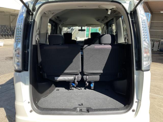 セレナ ハイウェイスター　Ｓ－ハイブリッド　純正メモリーナビ・ＴＶ・ＤＶＤ・バックカメラ・ＥＴＣ・純正アルミホイール・両側電動スライドドア・アイドリングストップ・オートライト・フォグランプ・プッシュスタート・ドアバイザー（23枚目）