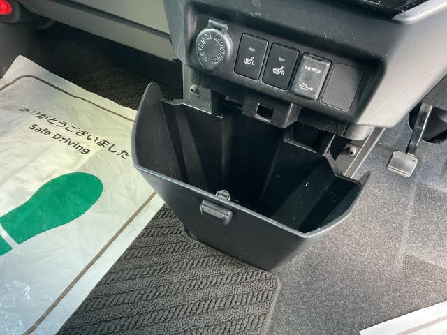 ルーミー カスタムＧ　Ｓ　純正メモリーナビ・フルセグＴＶ・ＤＶＤ・Ｂｌｕｅｔｏｏｔｈ・バックカメラ・ＥＴＣ・ワンオーナー・両側電動スライドドア・オートミラー・ステンリングリモコン・純正アルミホイール・ＬＥＤライト・フォグランプ（40枚目）