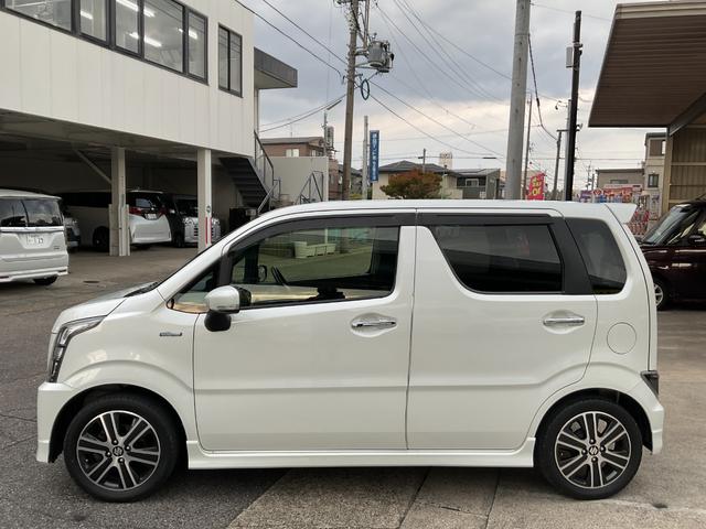 ワゴンＲスティングレー ハイブリッドＴ　純正ＳＤナビ・フルセグＴＶ・ＤＶＤ・Ｂｌｕｅｔｏｏｔｈ・バックカメラ・ＥＴＣ・車線逸脱アラーム・衝突軽減ブレーキ・シートヒーター・純正アルミホイール・クルーズコントロール・ＬＥＤオートライト（7枚目）