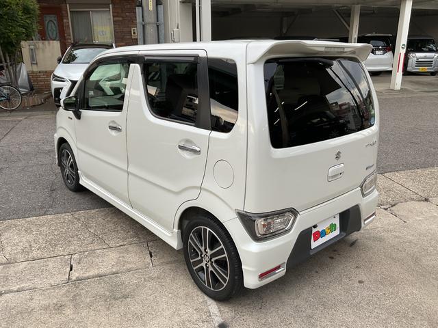 ワゴンＲスティングレー ハイブリッドＴ　純正ＳＤナビ・フルセグＴＶ・ＤＶＤ・Ｂｌｕｅｔｏｏｔｈ・バックカメラ・ＥＴＣ・車線逸脱アラーム・衝突軽減ブレーキ・シートヒーター・純正アルミホイール・クルーズコントロール・ＬＥＤオートライト（9枚目）