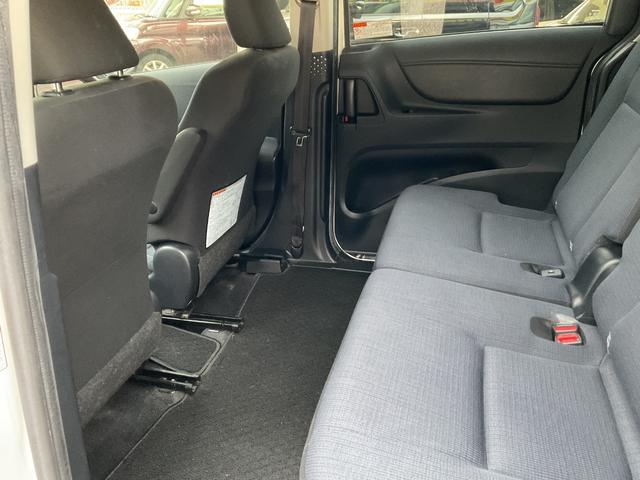 シエンタ Ｇ　社外ＳＤナビ・フルセグＴＶ・ＤＶＤ・Ｂｌｕｅｔｏｏｔｈ・ＥＴＣ・プリクラッシュセーフティー・ヘッドライトレベライザー（19枚目）