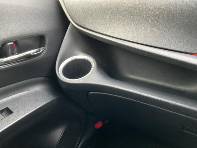 シエンタ Ｇ　社外ＳＤナビ・フルセグＴＶ・ＤＶＤ・Ｂｌｕｅｔｏｏｔｈ・ＥＴＣ・プリクラッシュセーフティー・ヘッドライトレベライザー（36枚目）